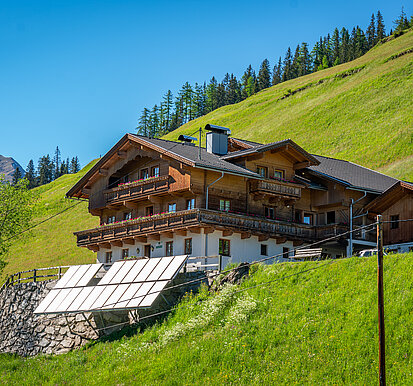 Apartmenthaus Gutwenger im Sommer